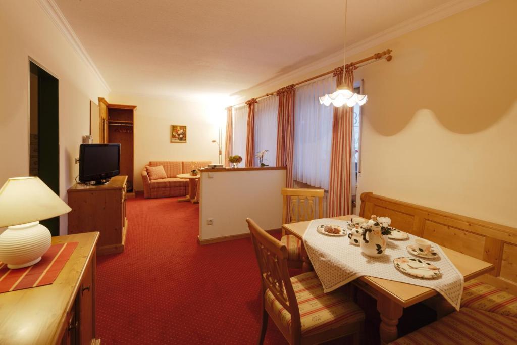 Appartementhaus Absmeier บาดฟึสซิง ภายนอก รูปภาพ